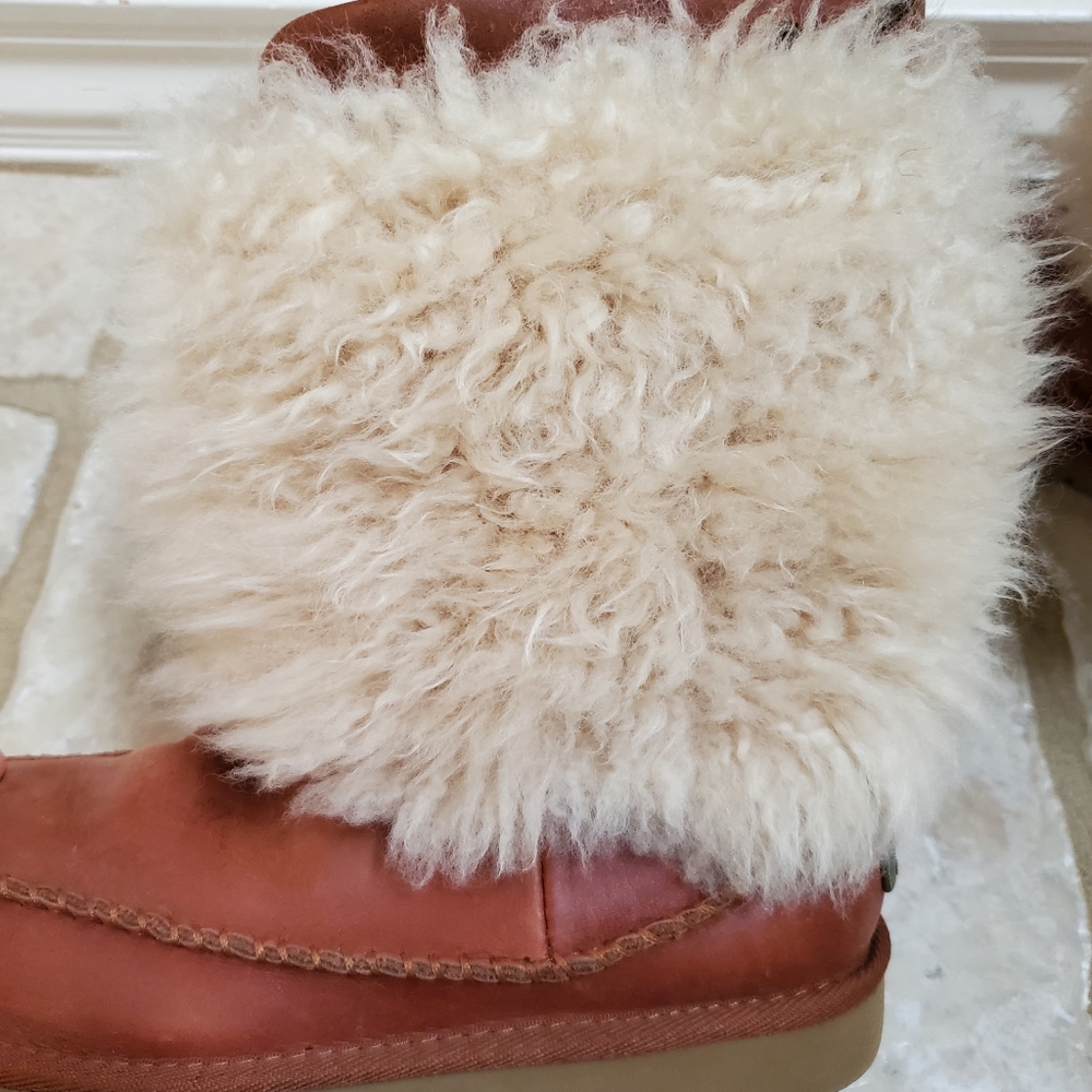 UGG Premium Leather Shearling Boots Size 5 - Picture 5 of 9